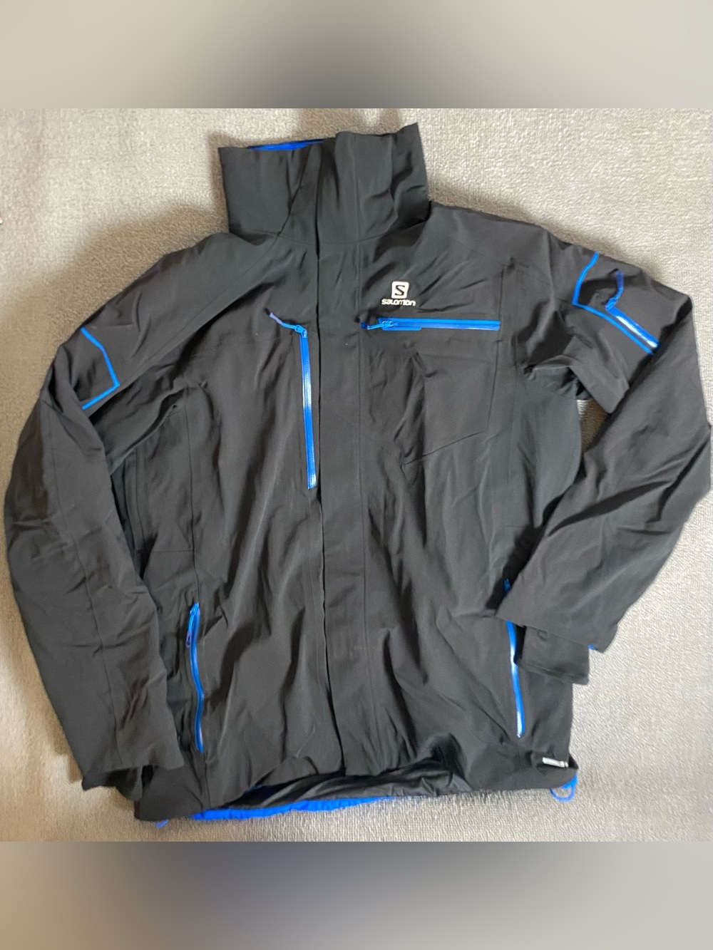 Salomon Men's Black Ski Jacket with Blue Trim